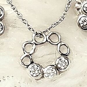 Silpada Sterling Silver Le Circlette Necklace